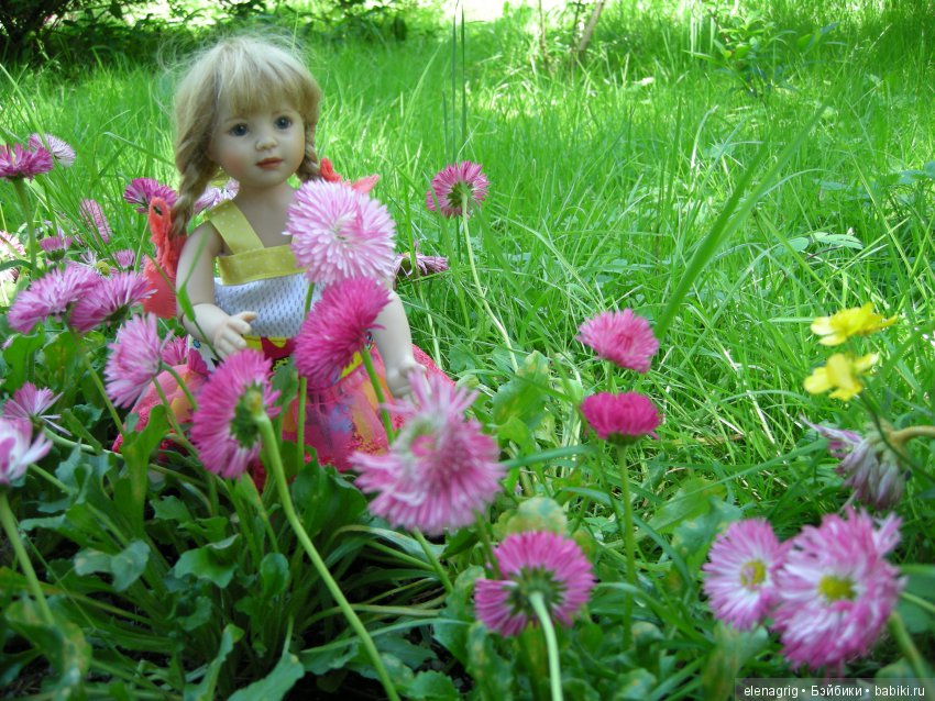 Куклы с цветами