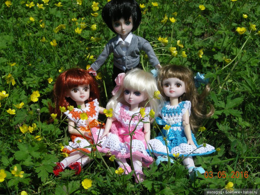 Куклы с цветами