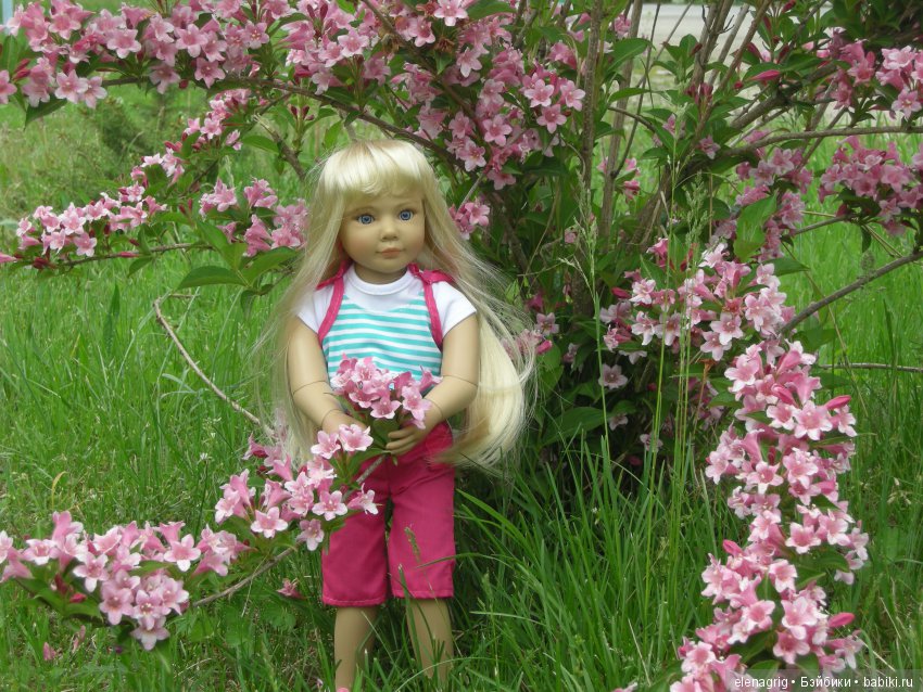 Куклы с цветами