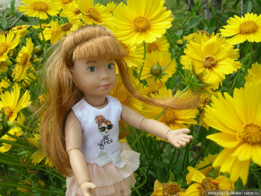 Куклы с цветами