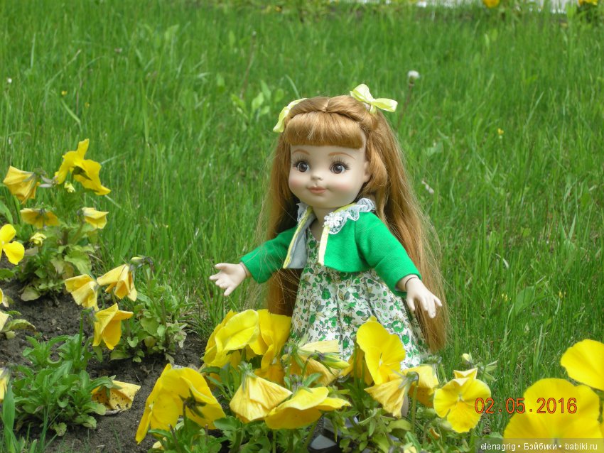 Куклы с цветами