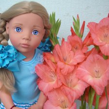 Куклы и цветы