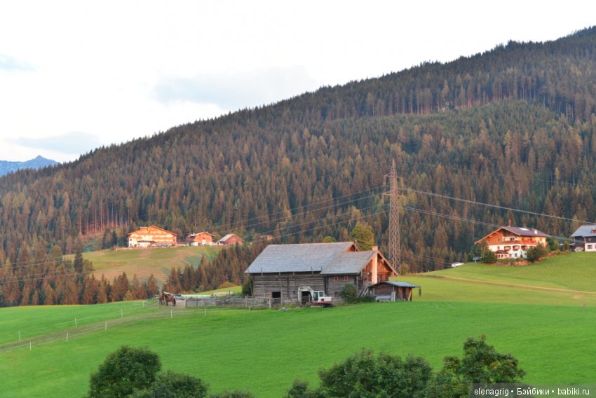 Луна Крузелинг путешествует по Австрии