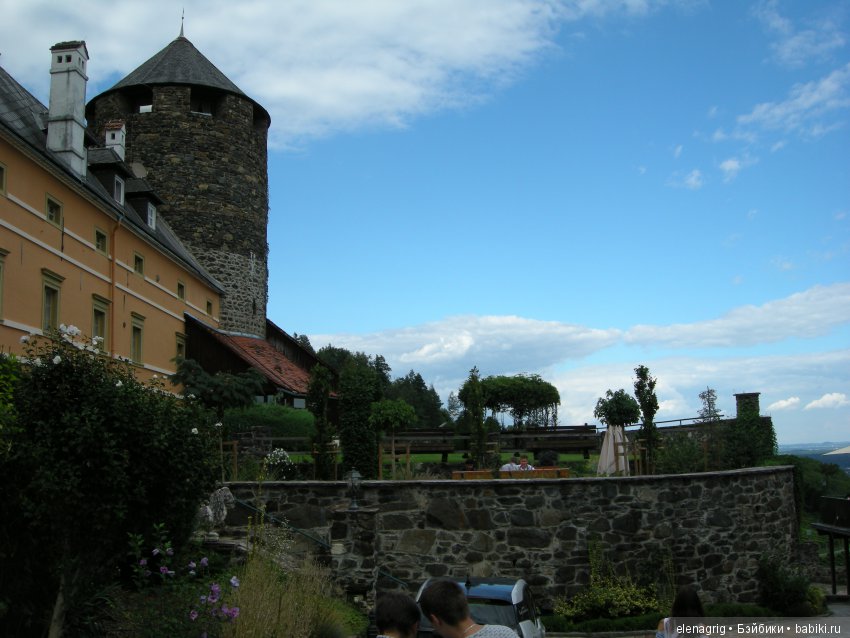 Луна Крузелинг путешествует по Австрии