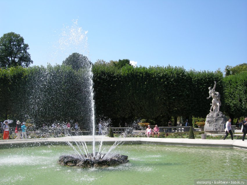 Луна Крузелинг путешествует по Австрии