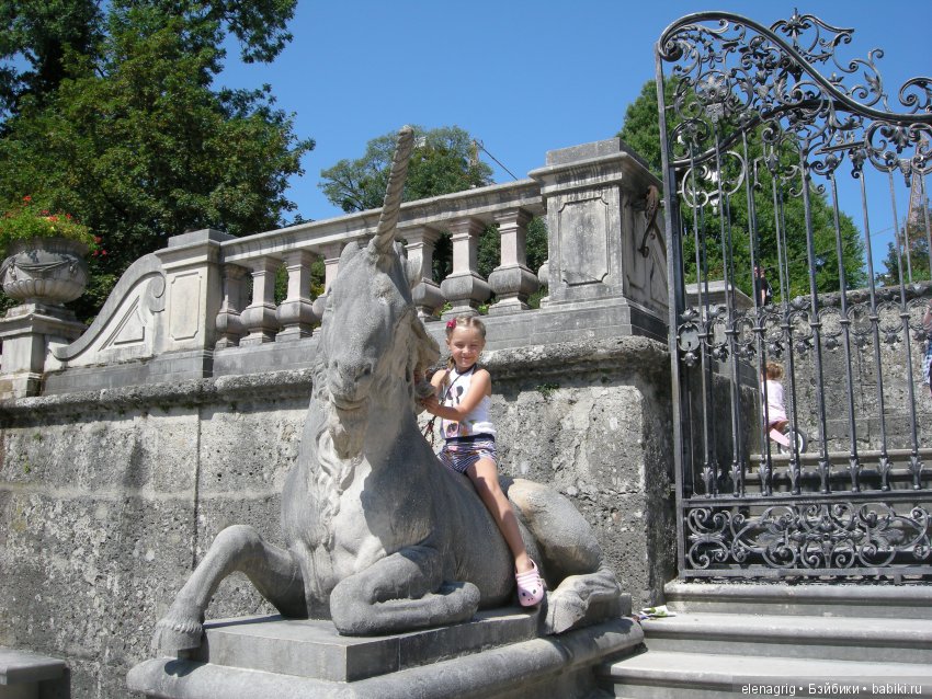 Луна Крузелинг путешествует по Австрии