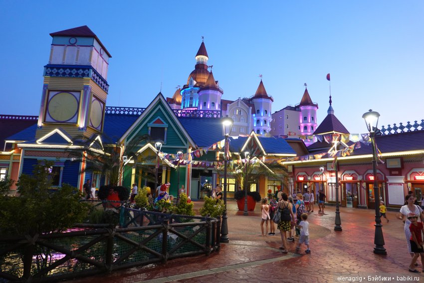 Сочи, Сочи, Сочи, ласковые ночи, золотые дни