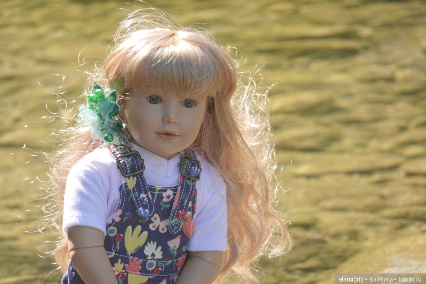 кукла на речке. кукла kidz кудрявая 2014.