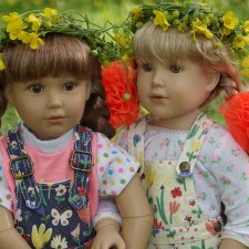 Май, весна и солнце светит. Кидзики гуляют