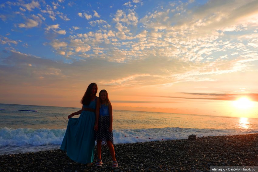 Девочки и море — Куклы Ruby Red (Руби Ред) Fashion Friends: Siblies (фото 5)