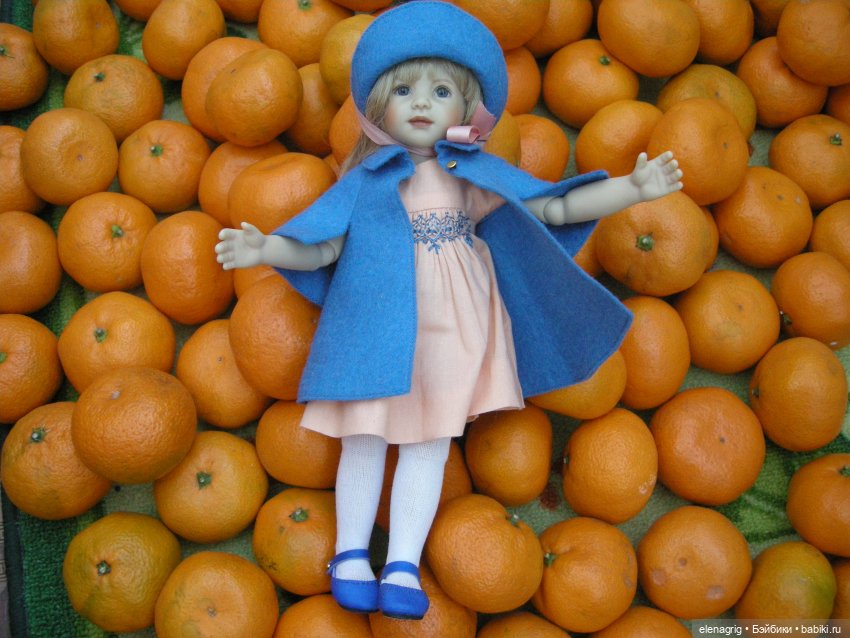 кукла в шляпке