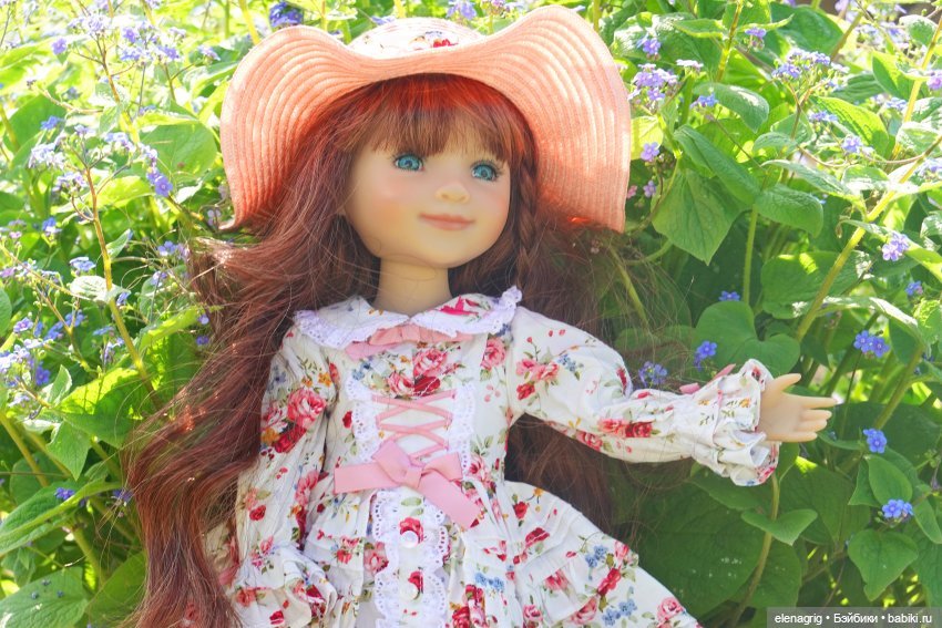 кукла в шляпке