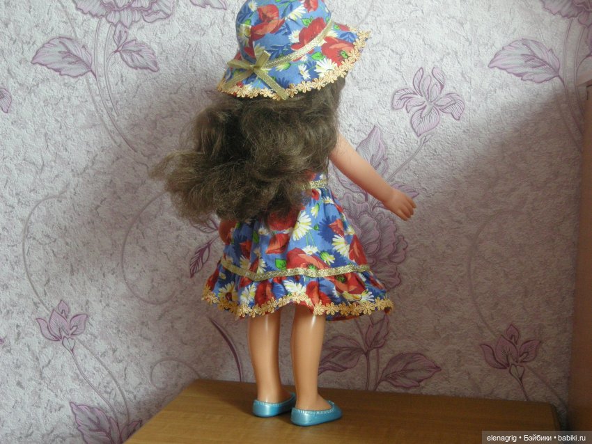 кукла в шляпке