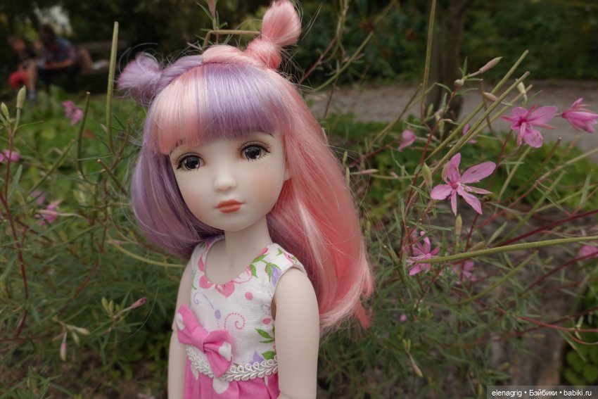 Аврил от Руби Ред в Австрии