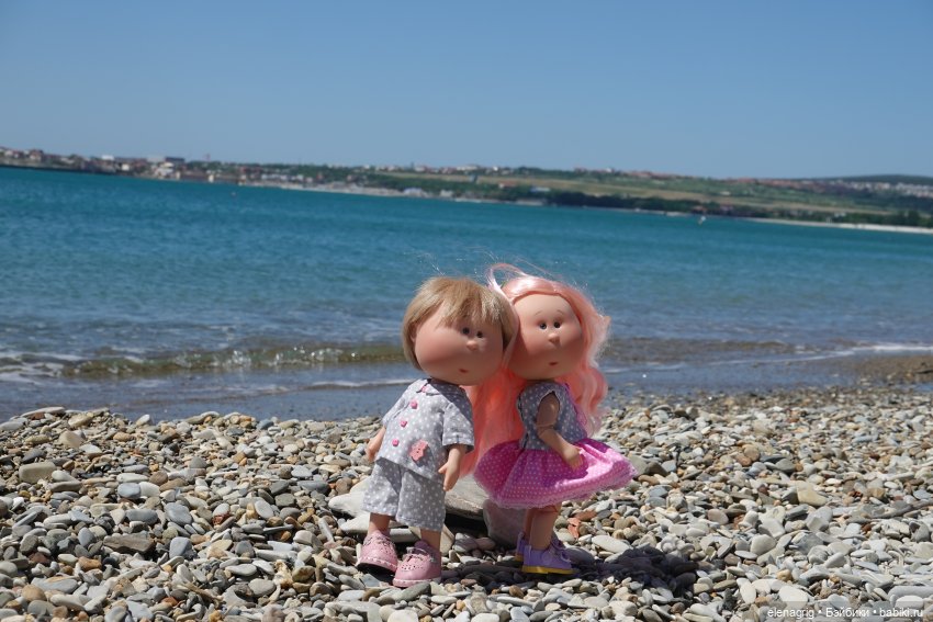 Майские каникулы на море | Бэйбики Майские каникулы на море — Куклы Ruby Red (Руби Ред) Fashion Friends: Siblies (фото 2)