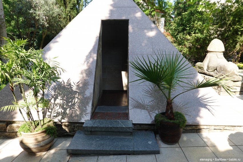 Старый парк в Кабардинке | Бэйбики Старый парк в Кабардинке — Куклы Ruby Red (Руби Ред) Fashion Friends: Siblies