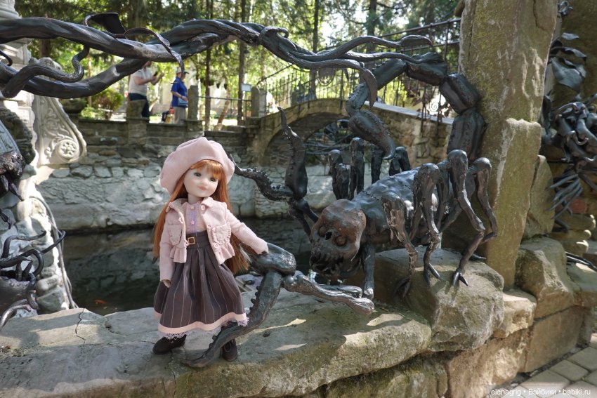 Старый парк в Кабардинке | Бэйбики Старый парк в Кабардинке — Куклы Ruby Red (Руби Ред) Fashion Friends: Siblies