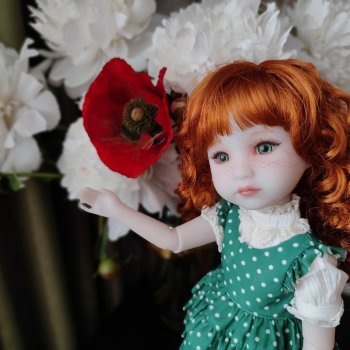 Пионы цветут