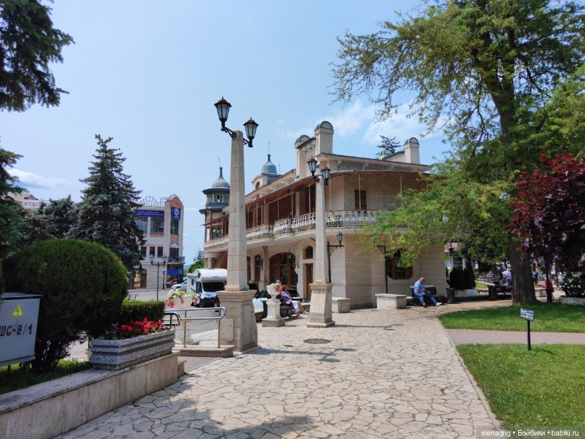 Гуляем по Пятигорску — Куклы Ruby Red (Руби Ред) Fashion Friends: Siblies (фото 4)