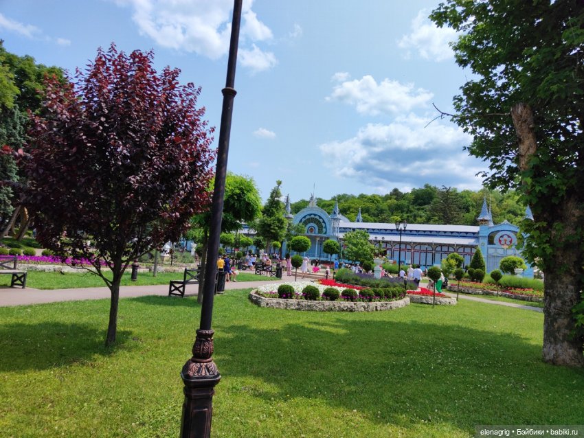 Гуляем по Пятигорску — Куклы Ruby Red (Руби Ред) Fashion Friends: Siblies