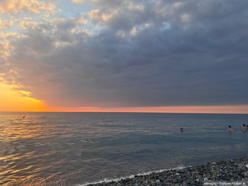 Розовый фламинго в лучах заката или воспоминания о лете
