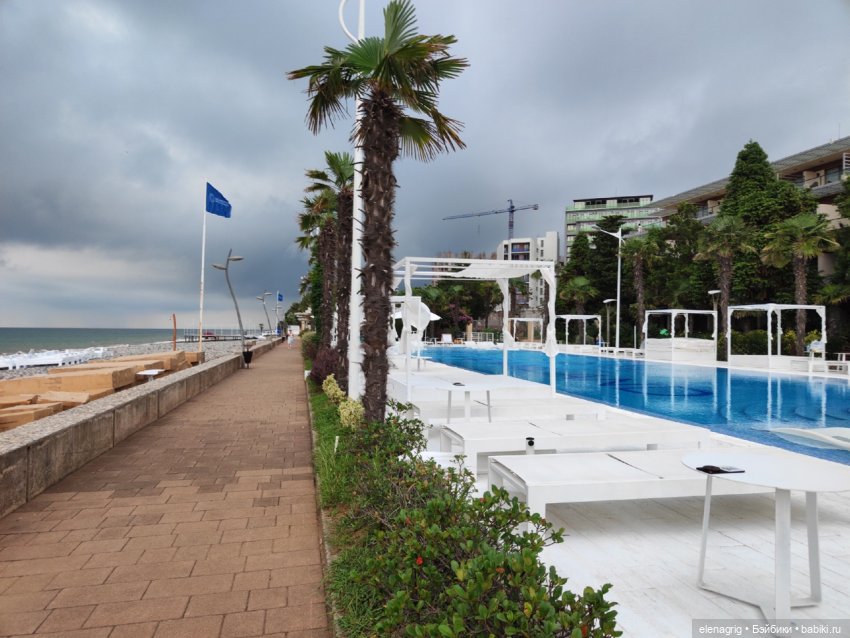 Розовый фламинго в лучах заката или воспоминания о лете