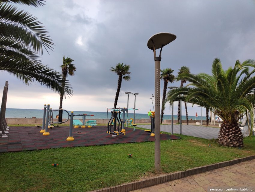 Розовый фламинго в лучах заката или воспоминания о лете