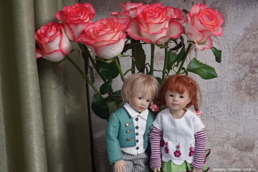 Куклы и розы — Коллекции игровых кукол (Playline): фото полок