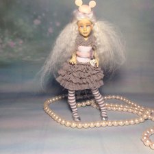 "Pearl" 22 см . Две блондинки