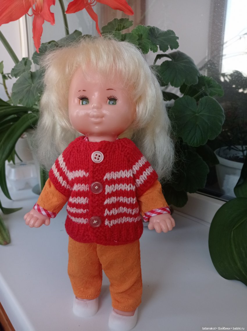 Портняжкам и белошвейкам прошлых дет посвящается