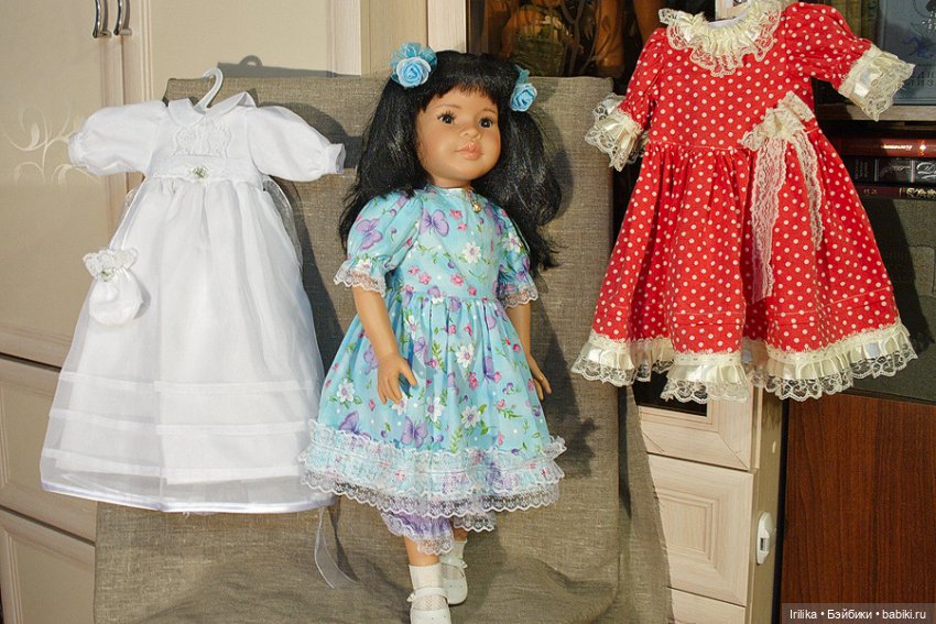 Маленькая гардеробная большой куклы