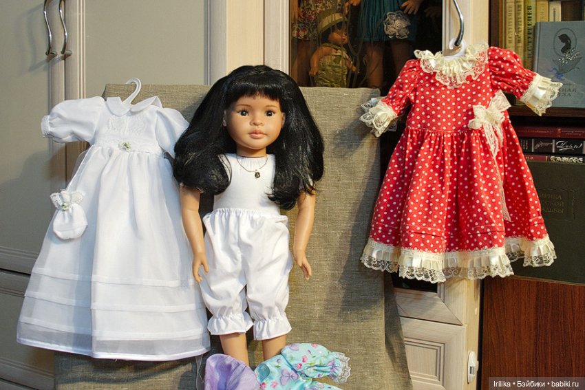Маленькая гардеробная большой куклы (фото 5)