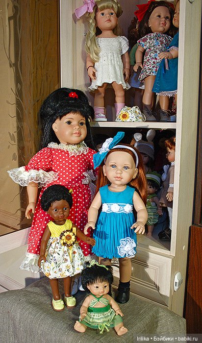 Маленькая гардеробная большой куклы