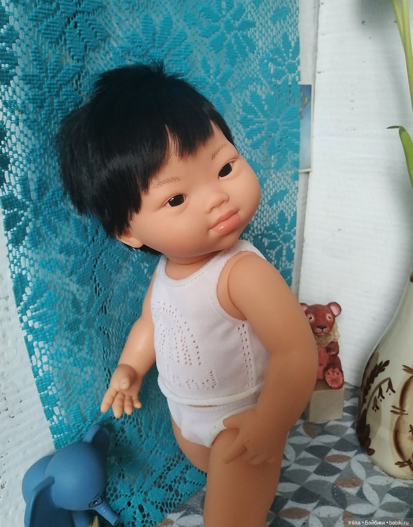 "Солнечный" мальчик азиат