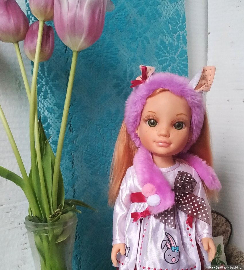 Повседневность любителя испанских кукол