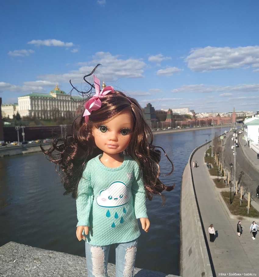 Повседневность любителя испанских кукол (фото 7)