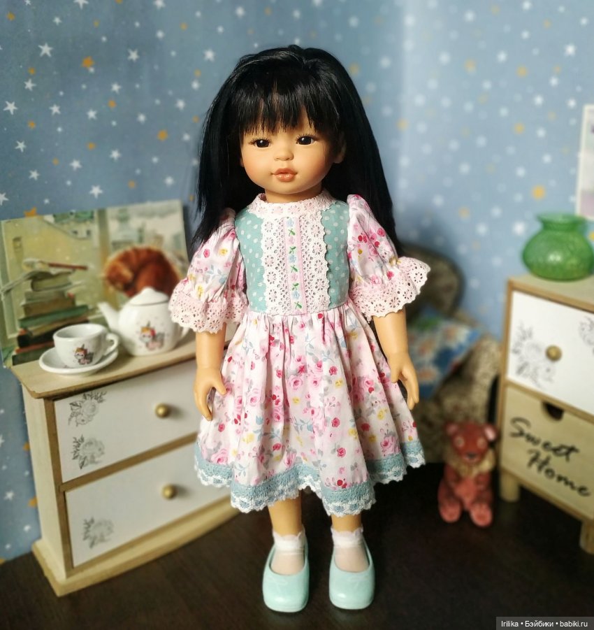 Мои испанские куклы на нижней полке