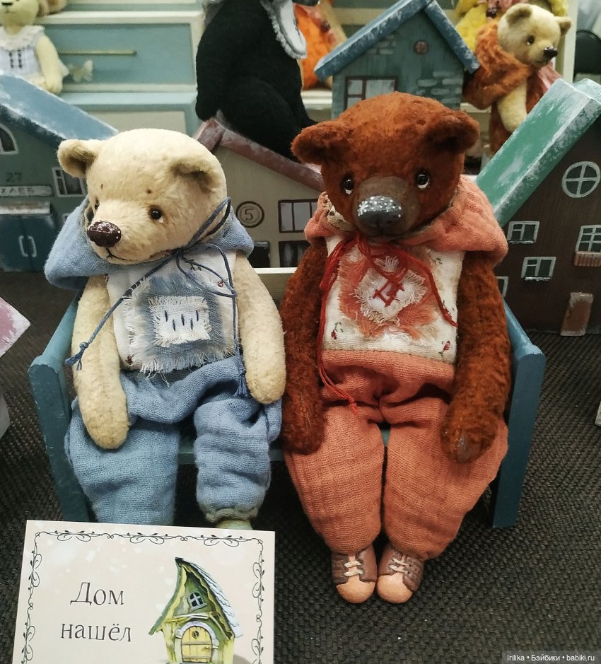 Гюль и ее новый друг - Зайка с выставки мишек на Тишинке | Бэйбики Гюль и ее новый друг - Зайка с выставки мишек на Тишинке (фото 2)