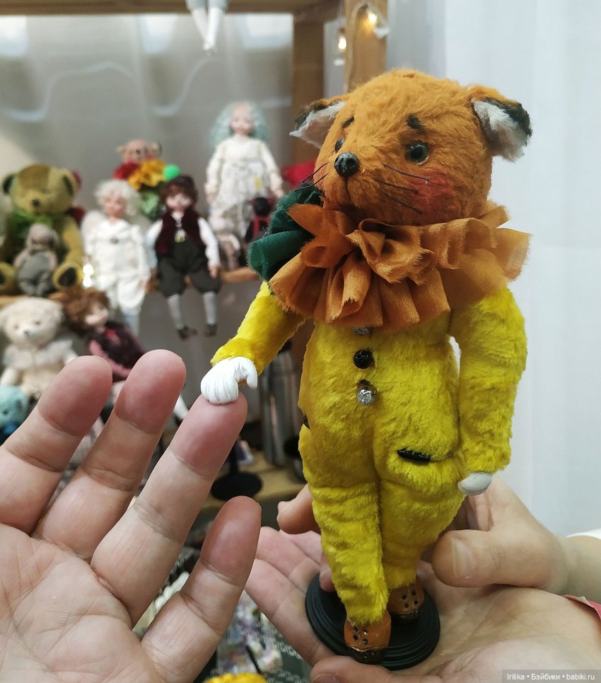 Гюль и ее новый друг - Зайка с выставки мишек на Тишинке | Бэйбики Гюль и ее новый друг - Зайка с выставки мишек на Тишинке (фото 5)