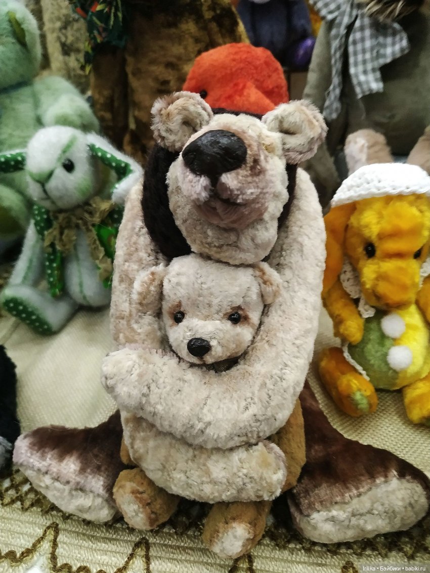 Гюль и ее новый друг - Зайка с выставки мишек на Тишинке | Бэйбики Гюль и ее новый друг - Зайка с выставки мишек на Тишинке (фото 3)