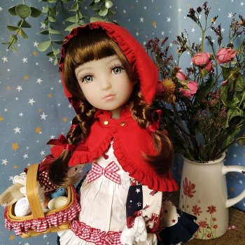 Красная Шапочка от Руби Ред