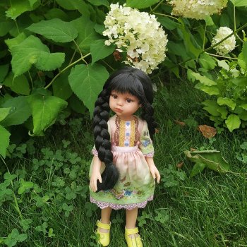 Карина с косами