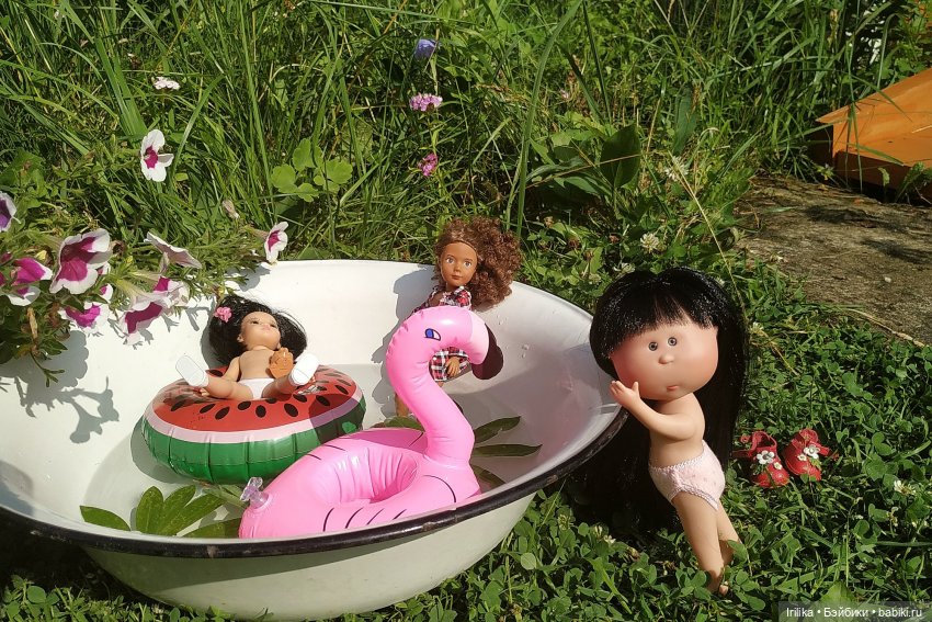 Муля на даче с друзьями — Куклы Nines d'Onil (Нинес): Миа (Mia)
