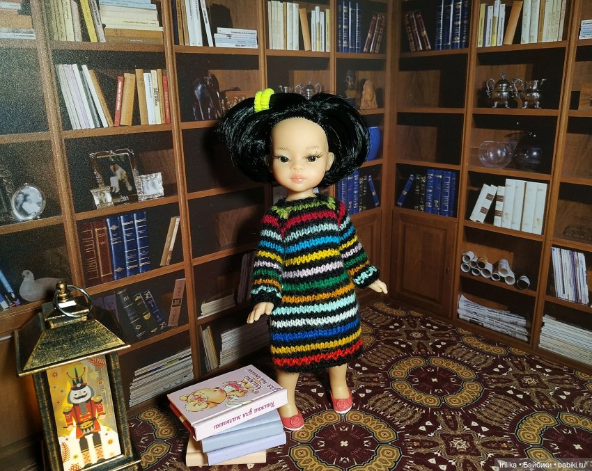 Домашняя библиотека у кукол (фото 6)