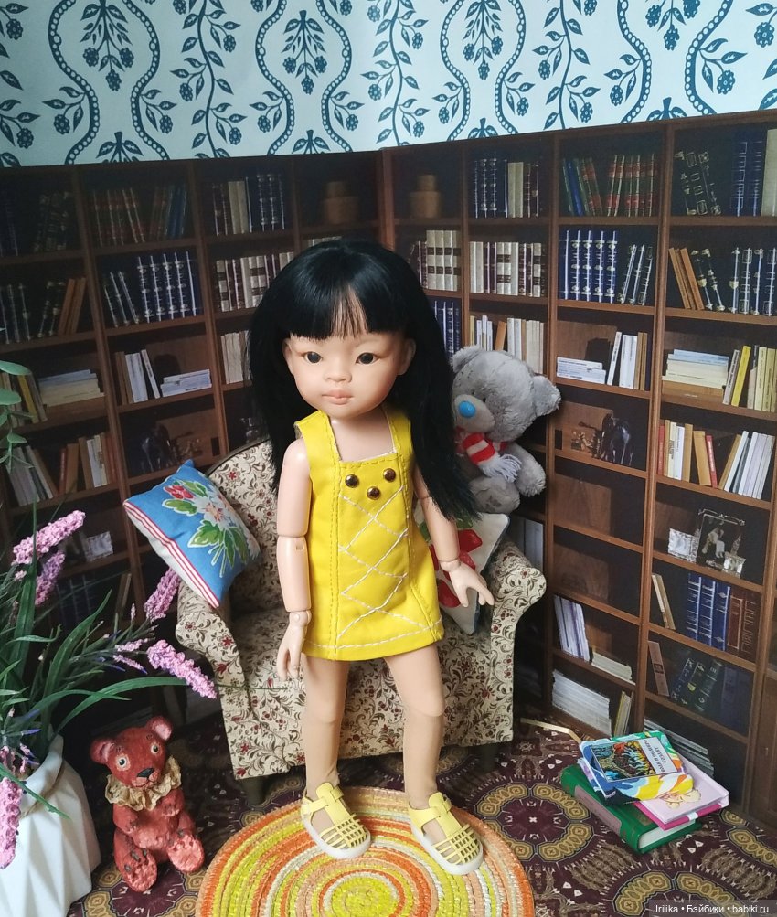 Домашняя библиотека у кукол (фото 10)