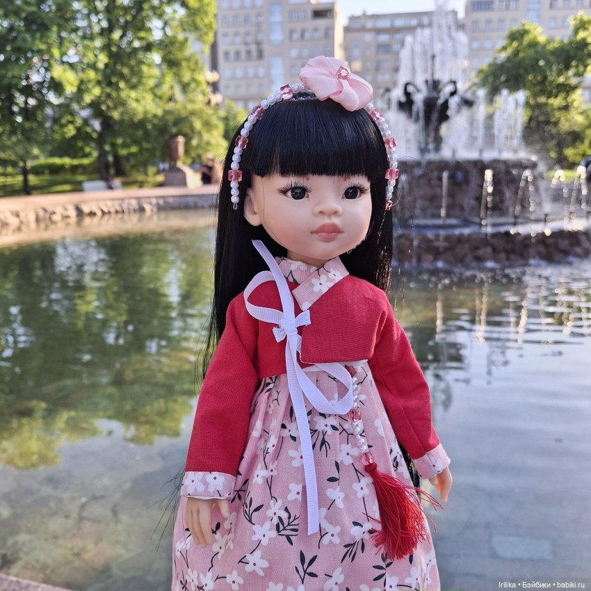 Юна гуляет по Москве — Куклы Paola Reina (Паола Рейна): новинки (фото 7)