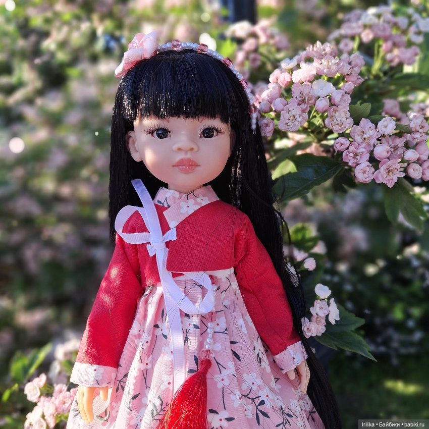 Юна гуляет по Москве — Куклы Paola Reina (Паола Рейна): новинки