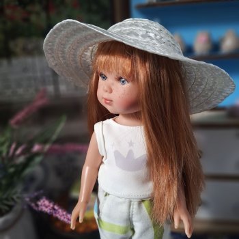 Рыженькая милая Карлота