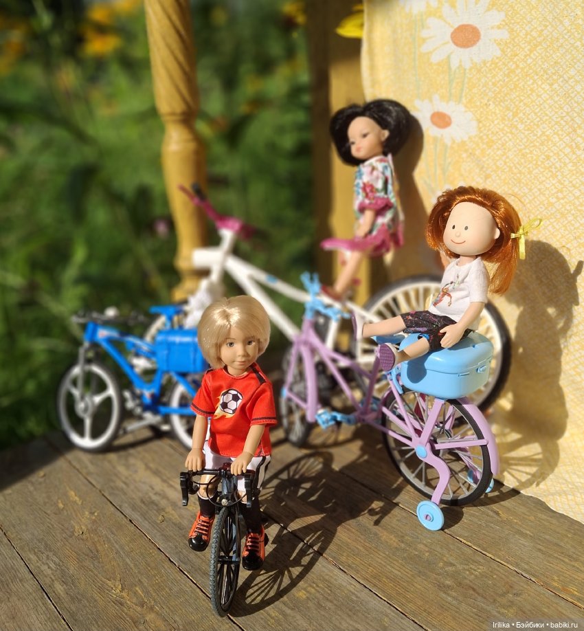 Моя разная кукольная мелочь на даче