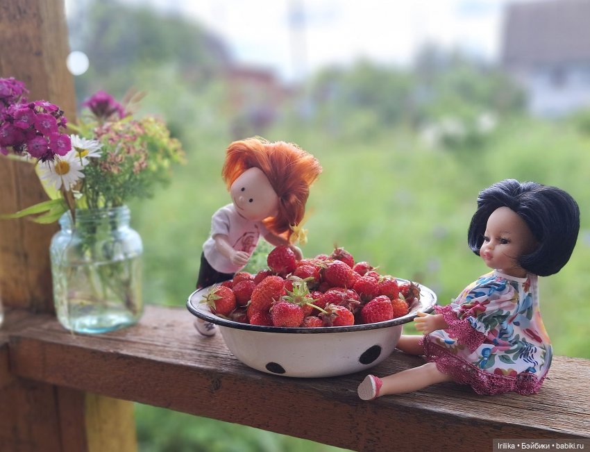 Моя разная кукольная мелочь на даче
